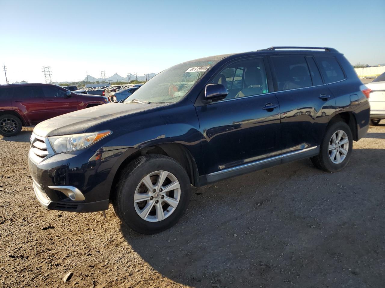 TOYOTA HIGHLANDER BASE