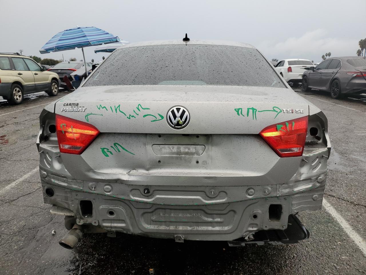 VOLKSWAGEN PASSAT SE