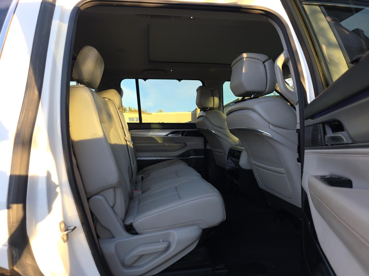 JEEP GRAND WAGONEER SERIES I