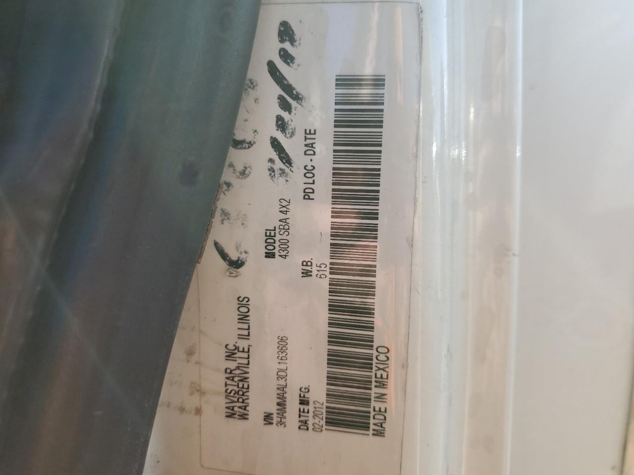 Lot #3291441163 2013 INTERNATIONAL 4300