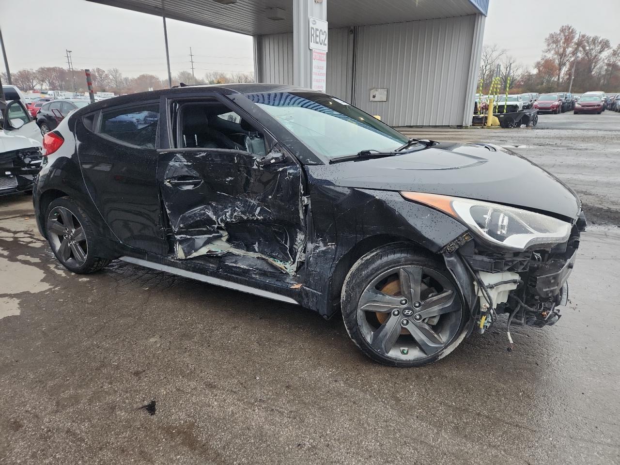 HYUNDAI VELOSTER TURBO