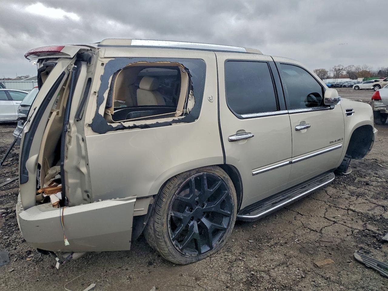 Lot #3303701023 2007 CADILLAC ESCALADE L