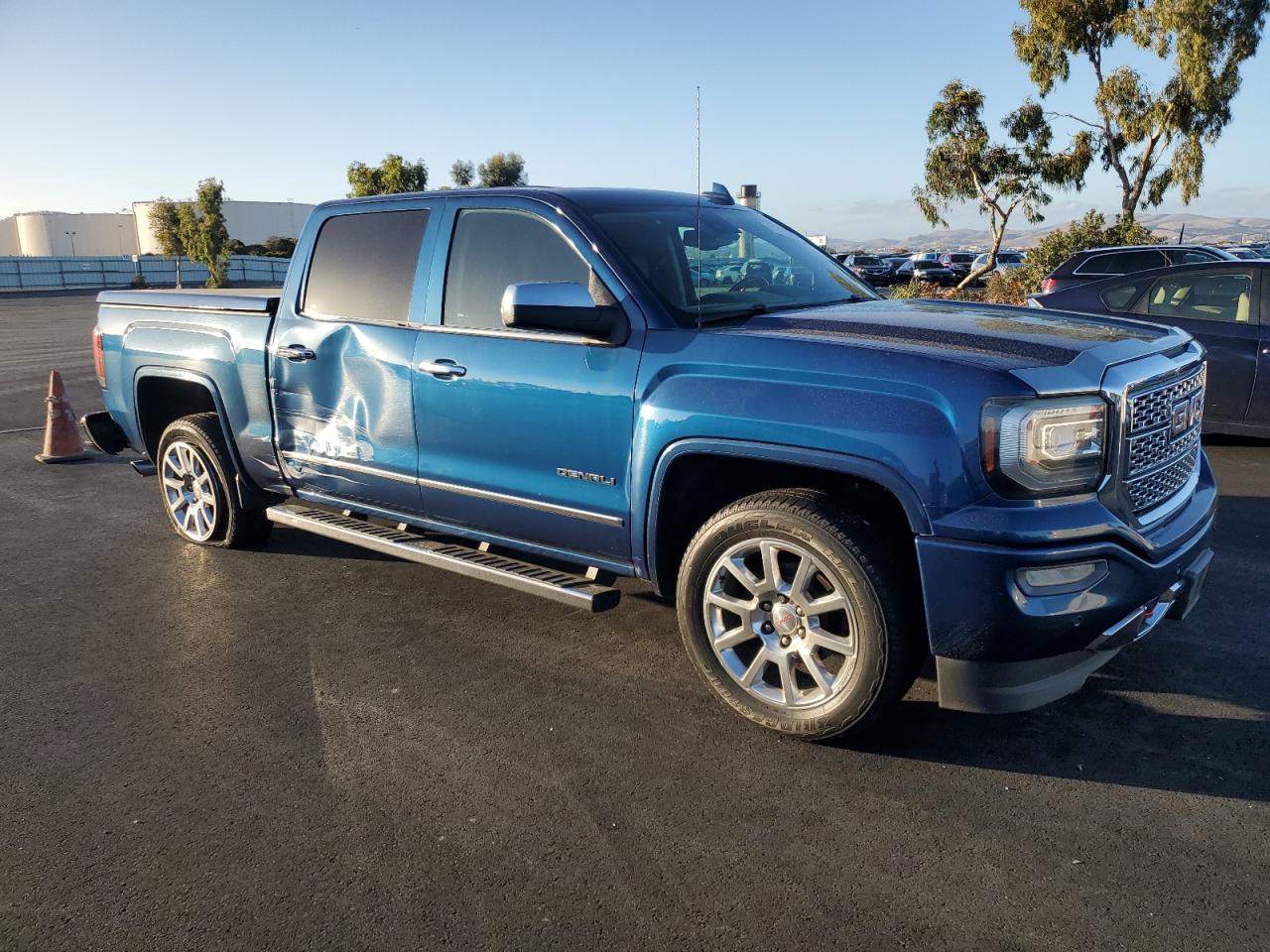 GMC SIERRA C1500 DENALI