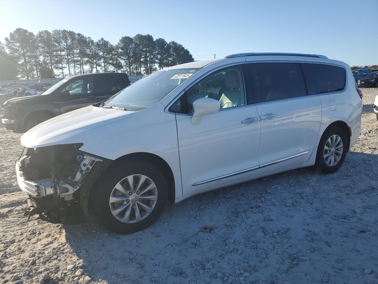 CHRYSLER PACIFICA TOURING L