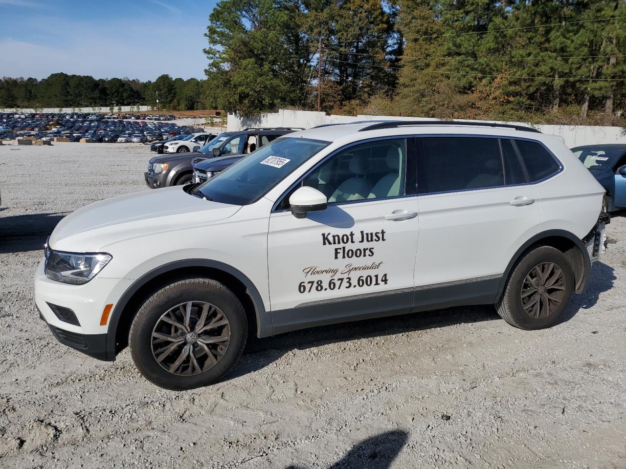 VOLKSWAGEN TIGUAN SE