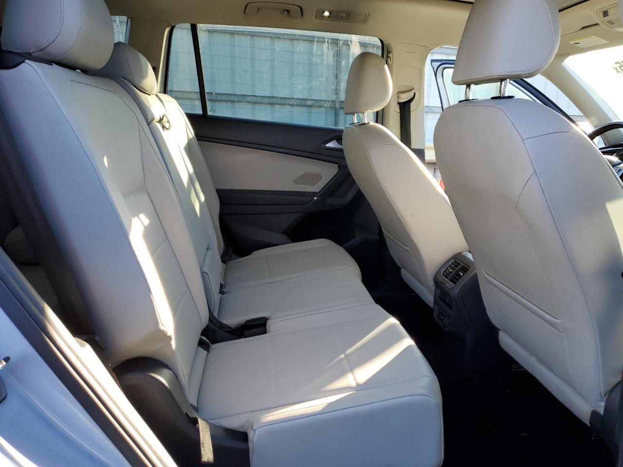 VOLKSWAGEN TIGUAN SE