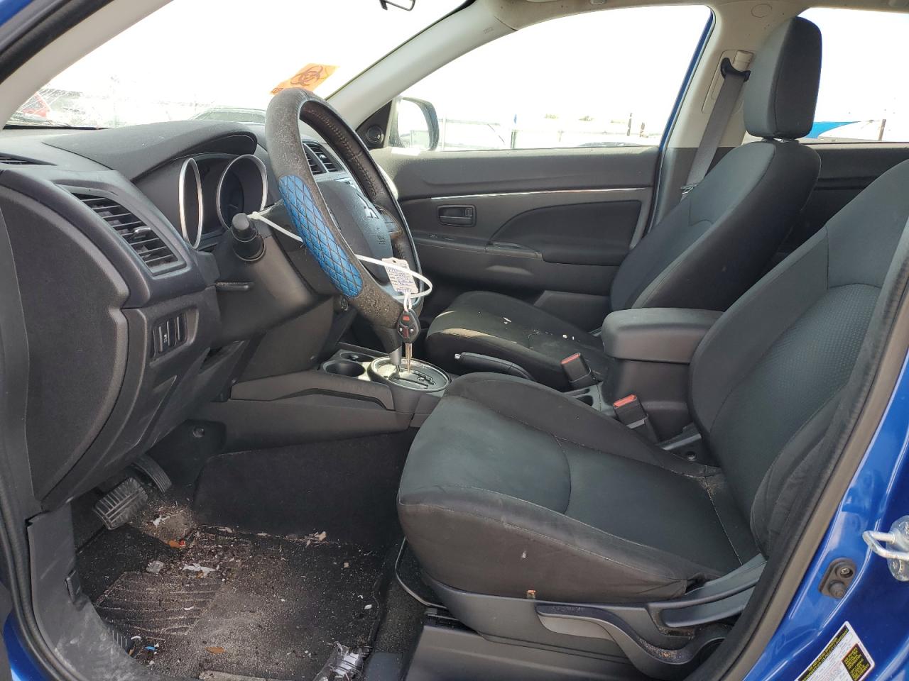 MITSUBISHI OUTLANDER ES