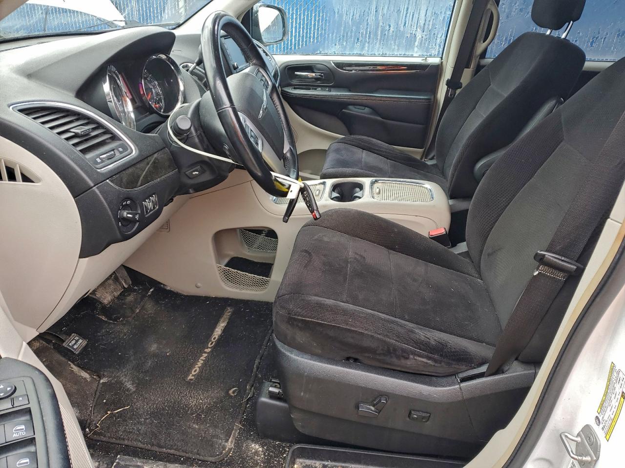 CHRYSLER TOWN & COUNTRY TOURING