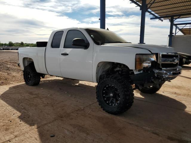 2011 CHEVROLET SILVERADO - 1GCRCSE06BZ437860