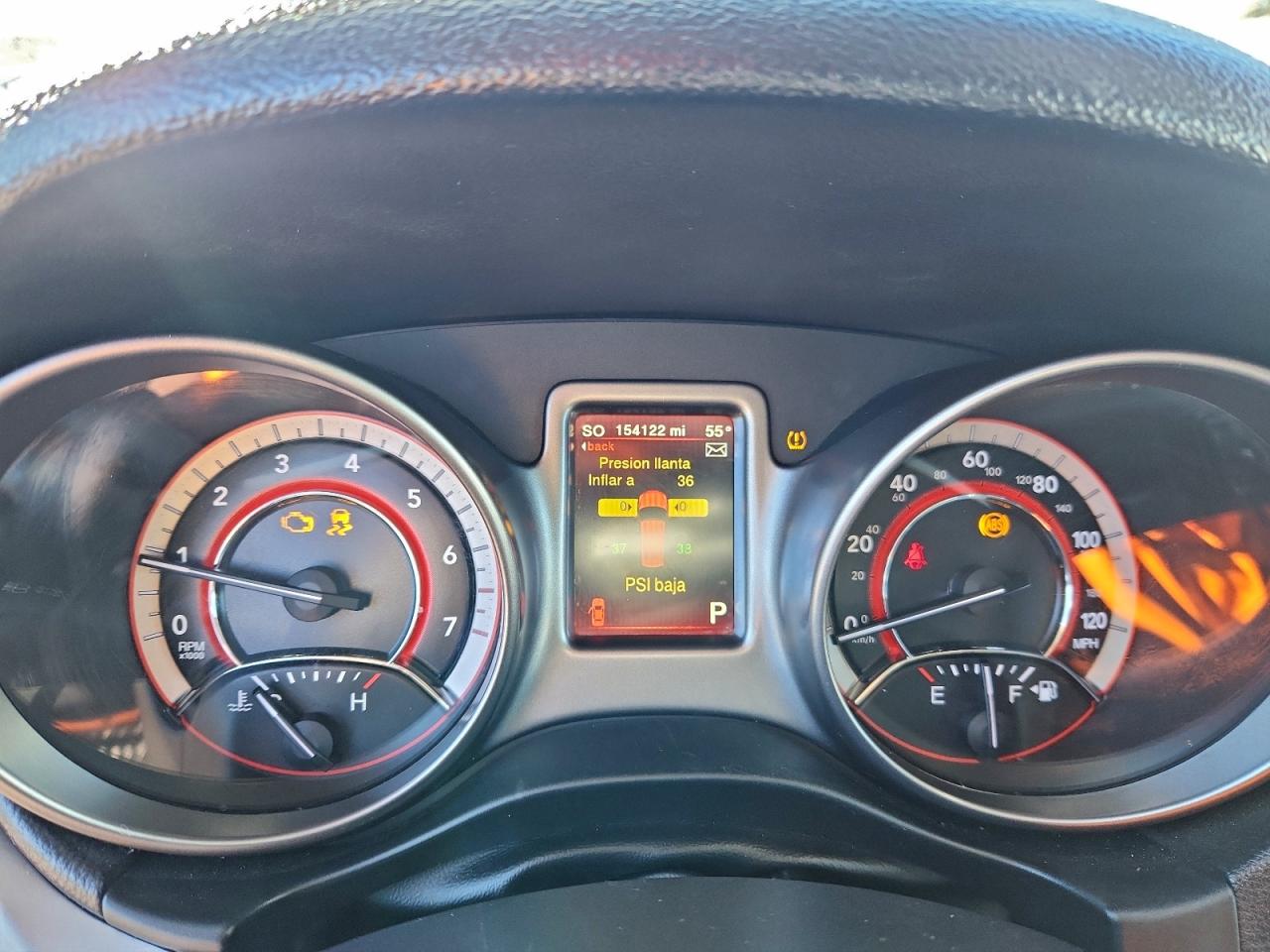 DODGE JOURNEY CROSSROAD