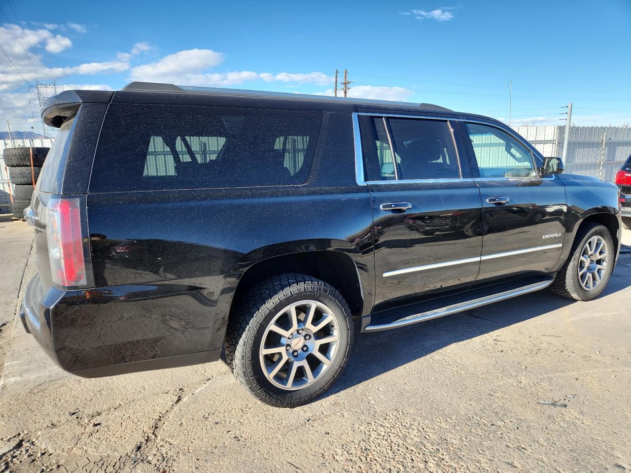 GMC YUKON DENALI