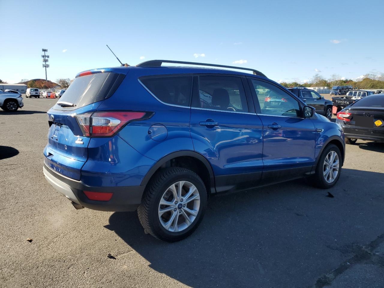 FORD ESCAPE SE
