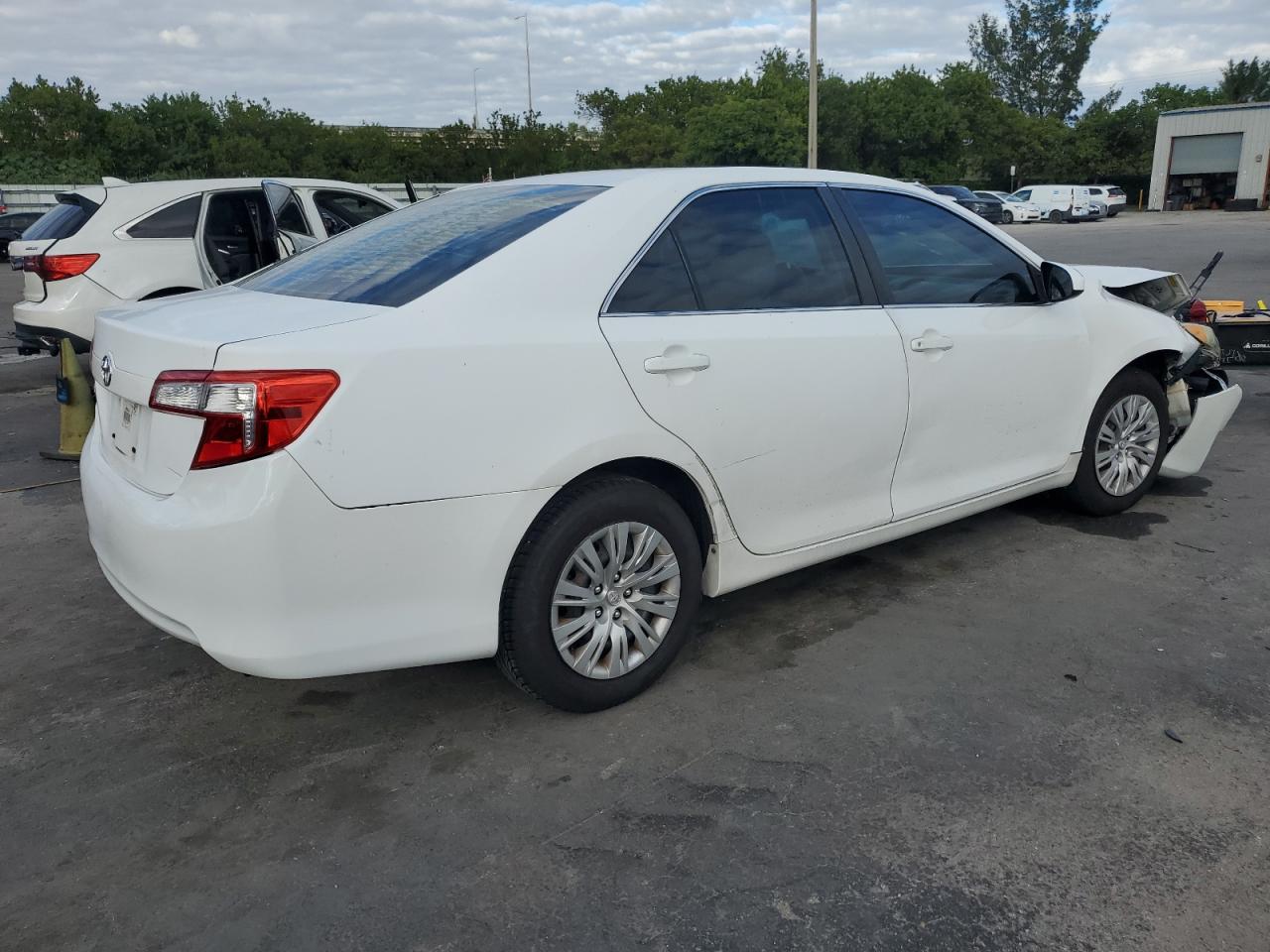 TOYOTA CAMRY L