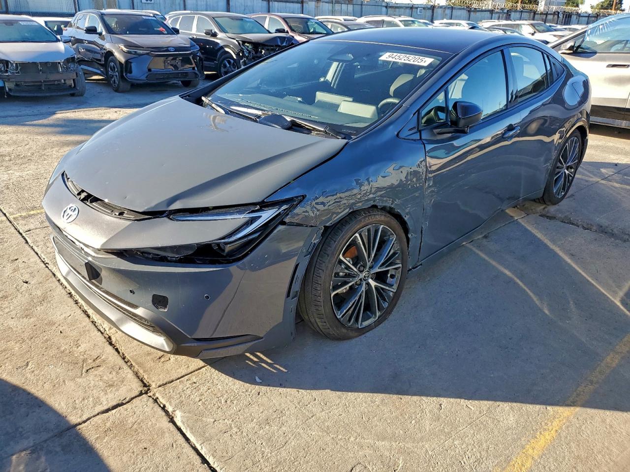 Lot #3298168037 2026 TOYOTA PRIUS LE