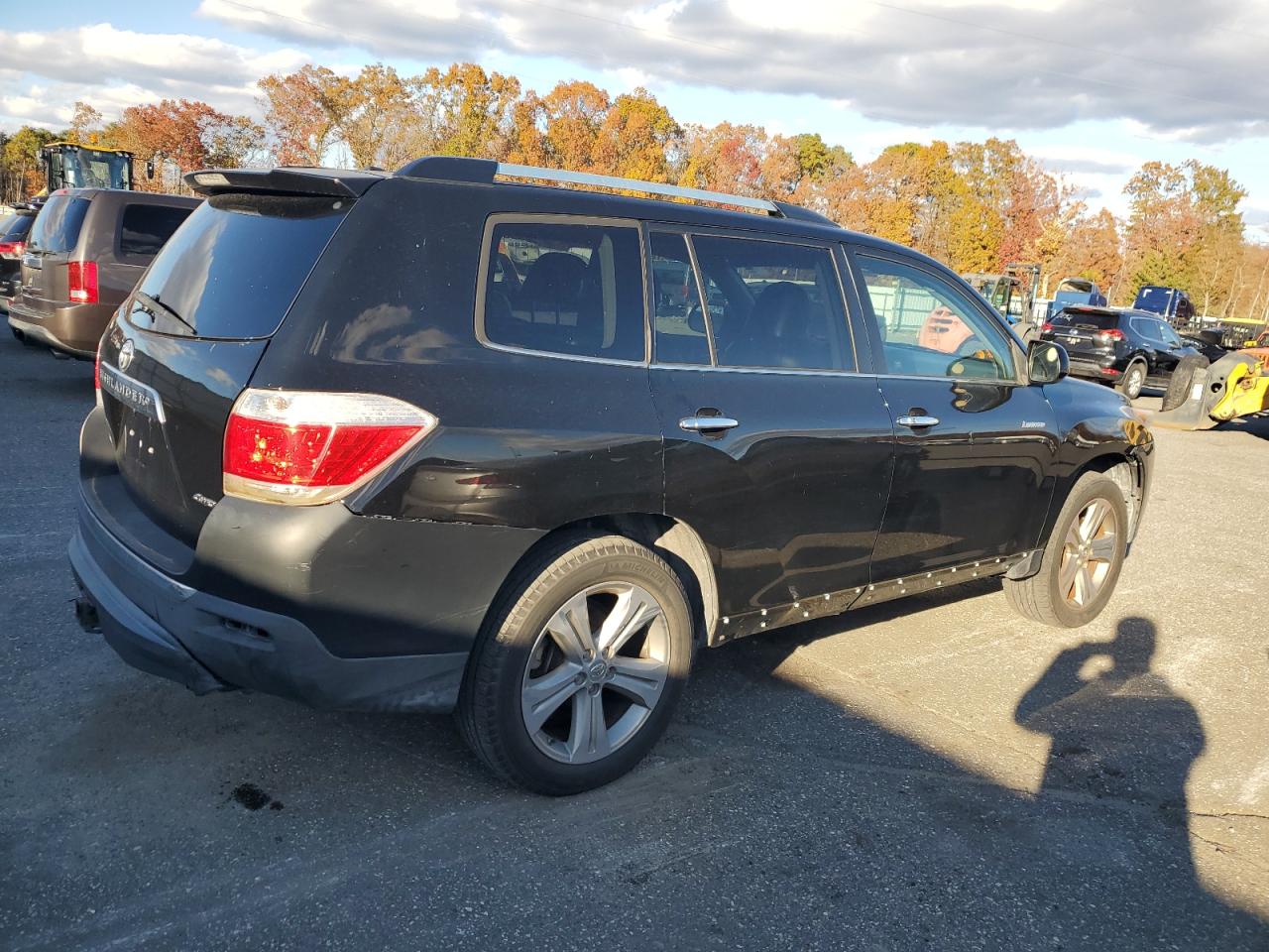 TOYOTA HIGHLANDER LIMITED