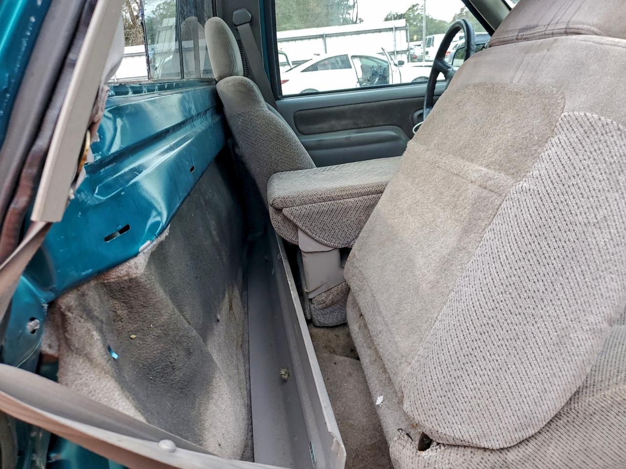 Lot #3301810351 1995 CHEVROLET GMT-400 K1