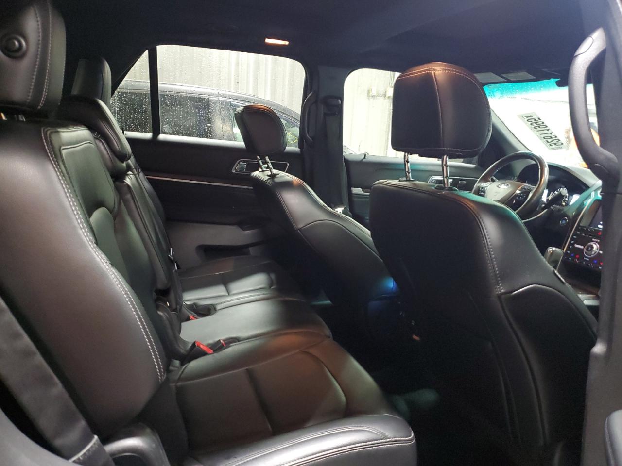 FORD EXPLORER LIMITED