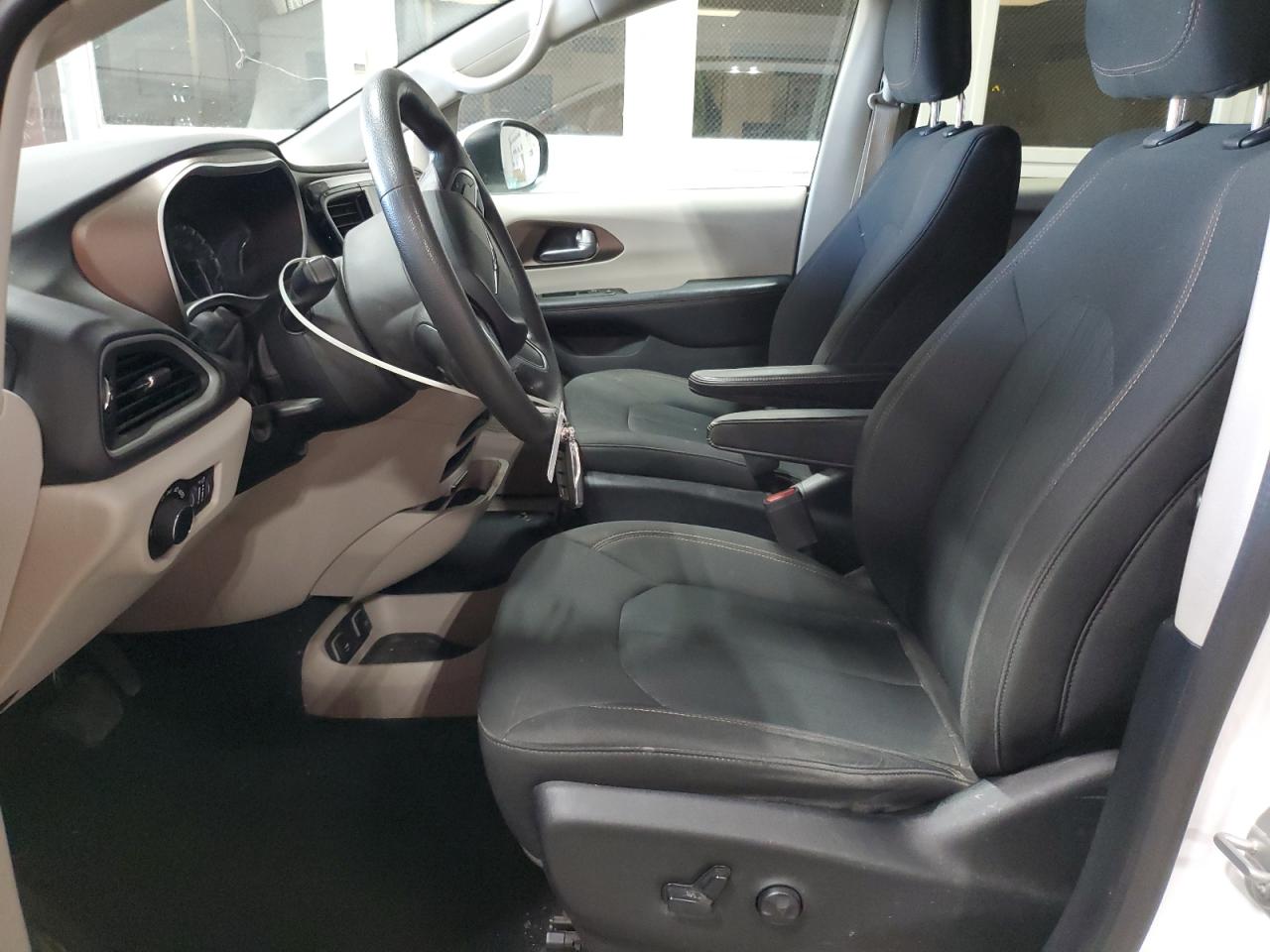 CHRYSLER PACIFICA TOURING