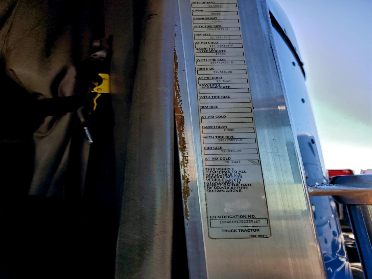 Lot #3298024144 2013 KENWORTH CONSTRUCTI