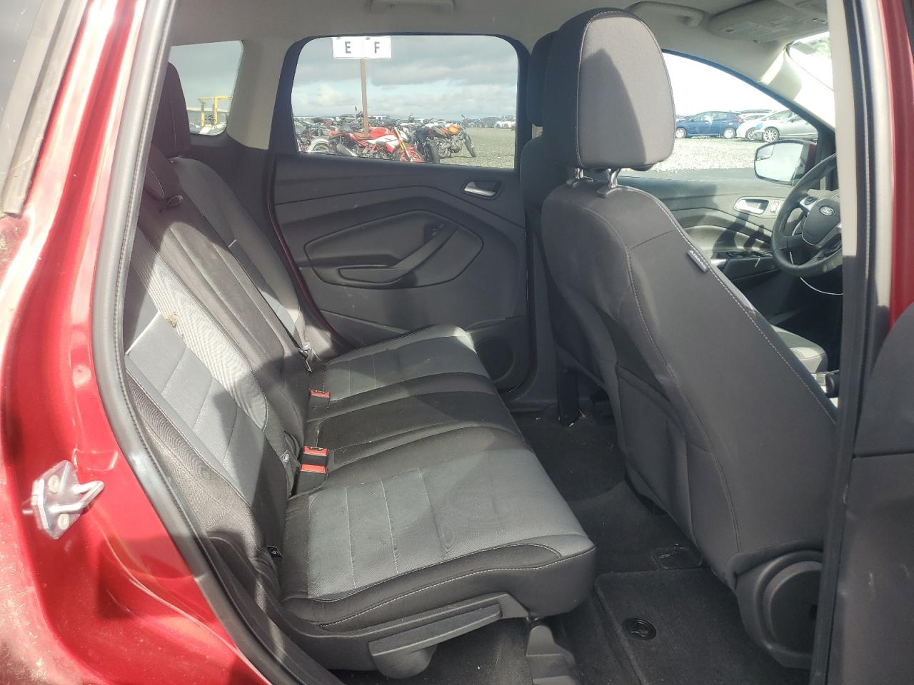 FORD ESCAPE SE