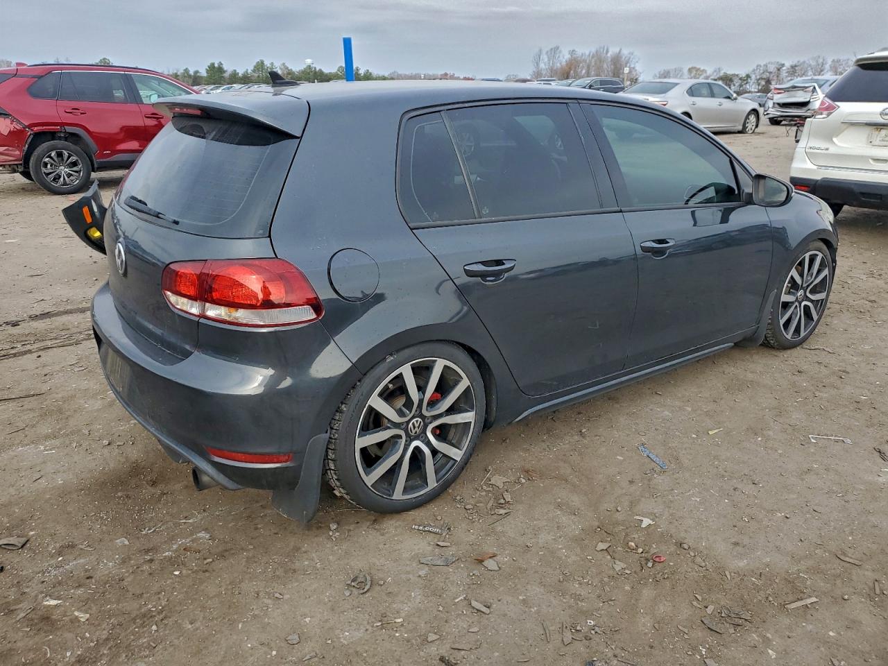 VOLKSWAGEN GOLF GTI