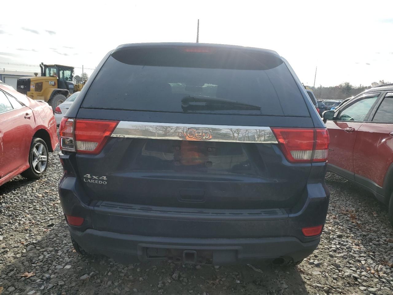 JEEP GRAND CHEROKEE LAREDO