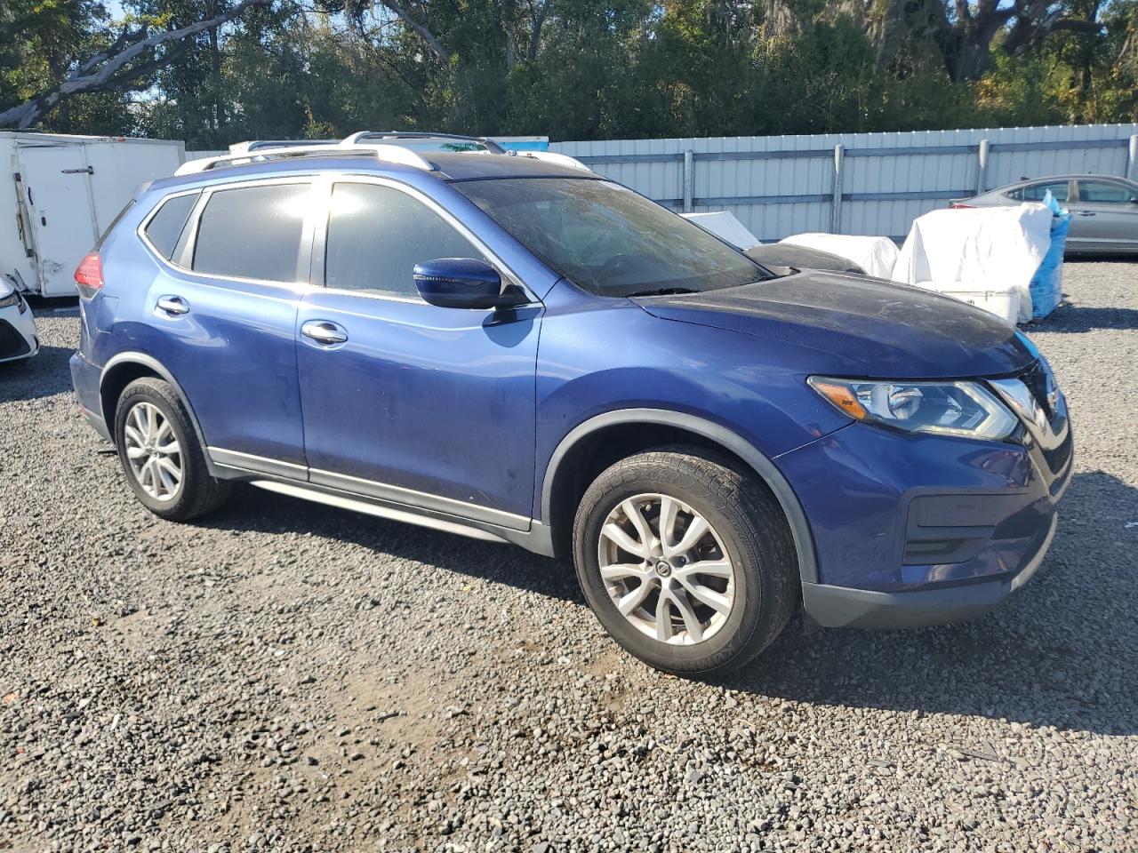 Lot #3302799917 2017 NISSAN ROGUE S