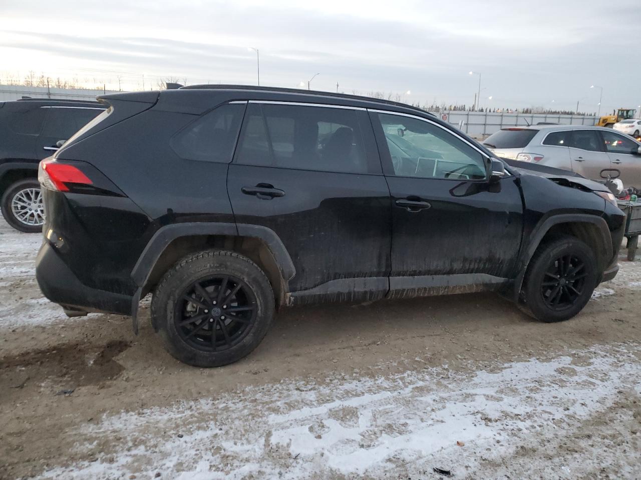 TOYOTA RAV4 XLE