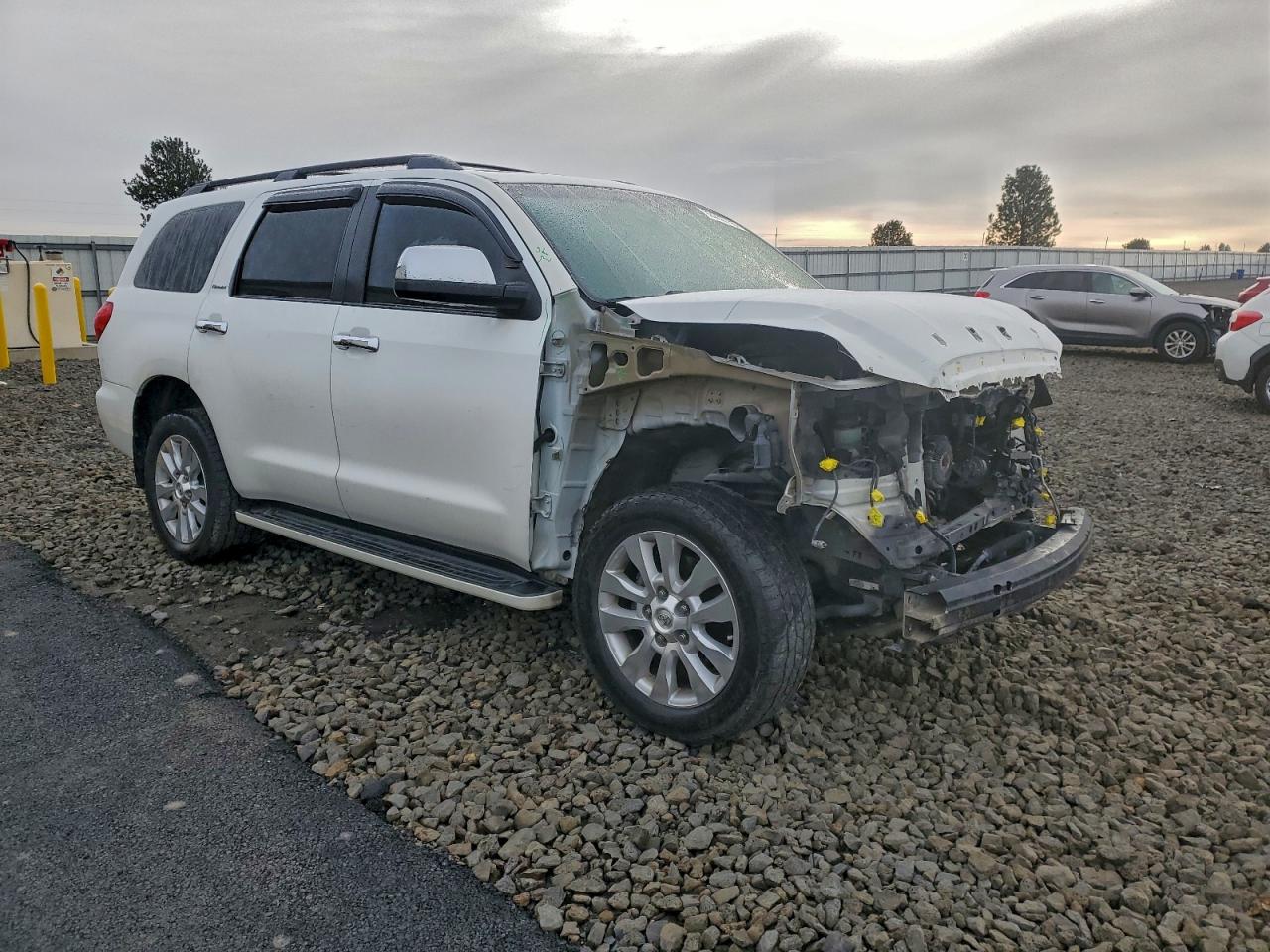 TOYOTA SEQUOIA PLATINUM