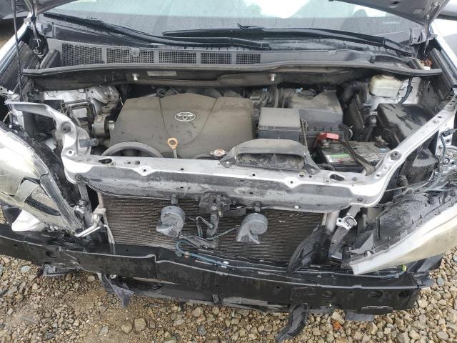 2017 TOYOTA SIENNA SE #3304022618