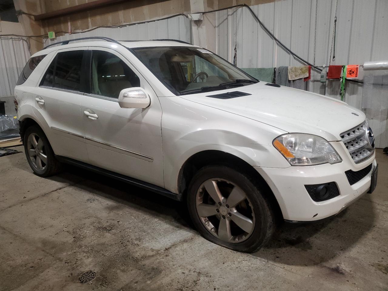 MERCEDES-BENZ M-CLASS 350