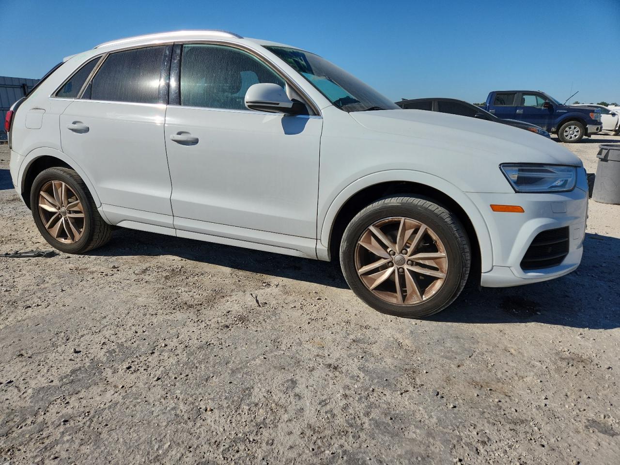 AUDI Q3 PREMIUM PLUS