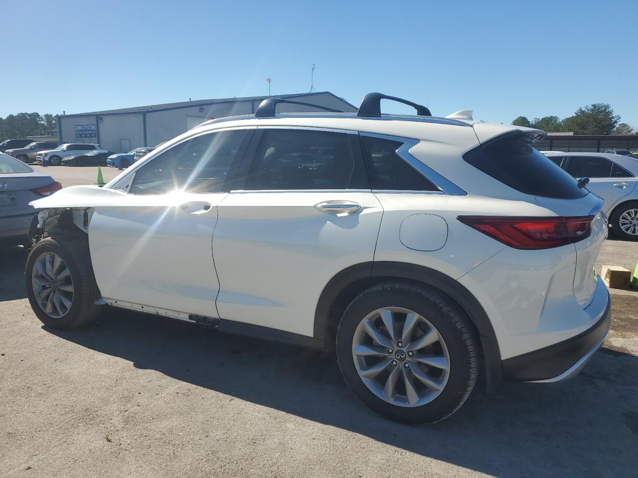 INFINITI QX50 ESSENTIAL