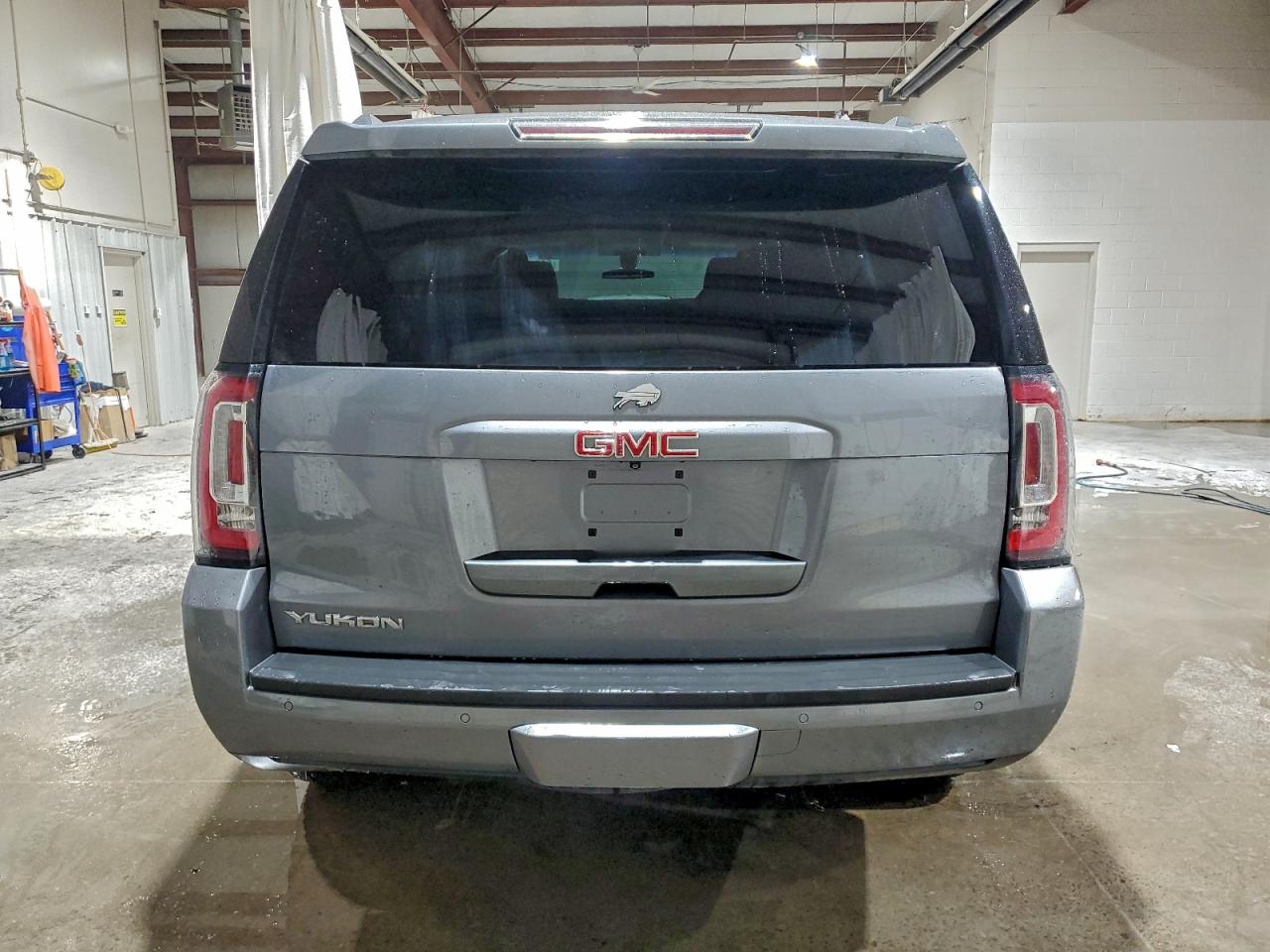 GMC YUKON SLE