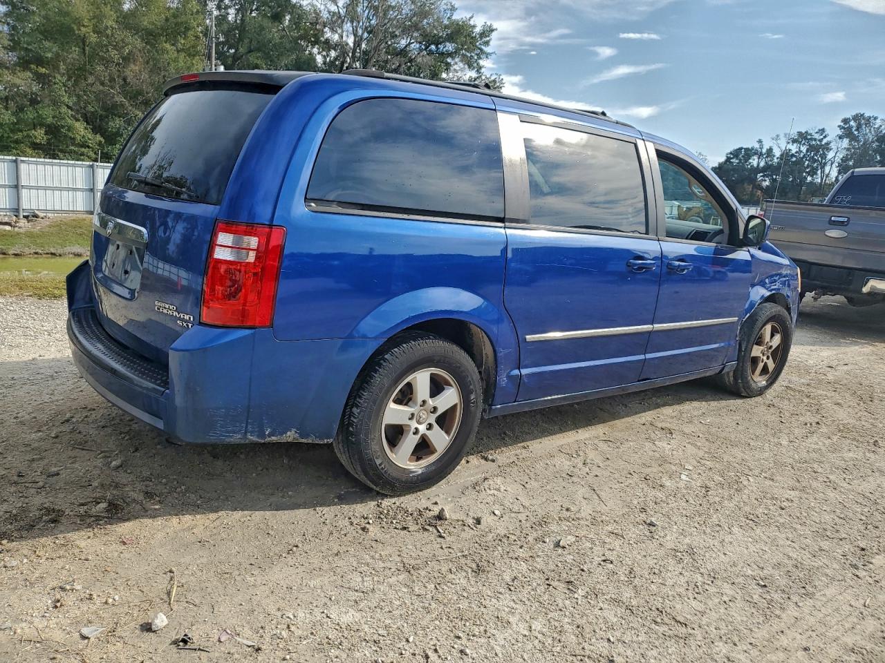 DODGE GRAND CARAVAN SXT