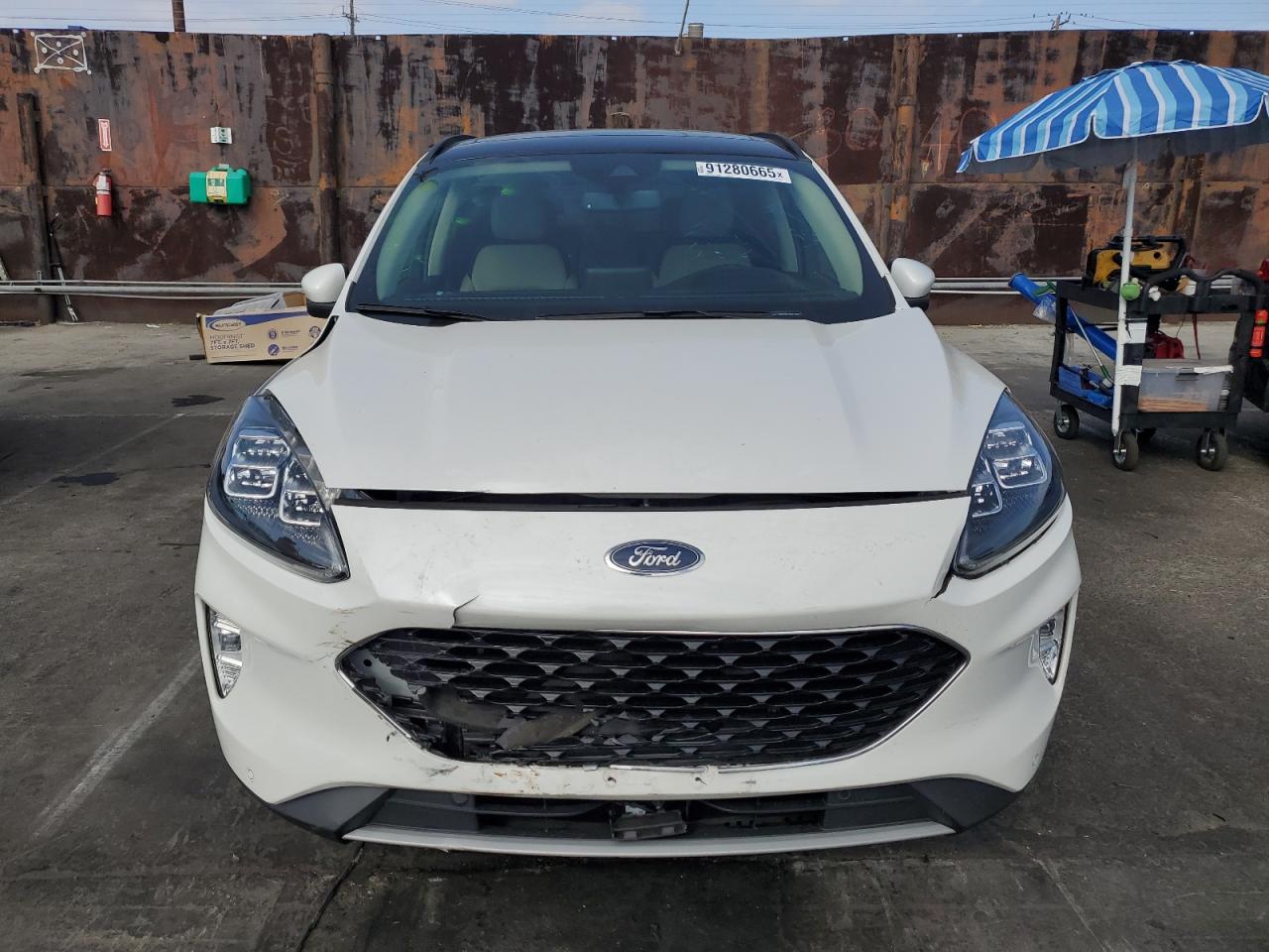 FORD ESCAPE TITANIUM