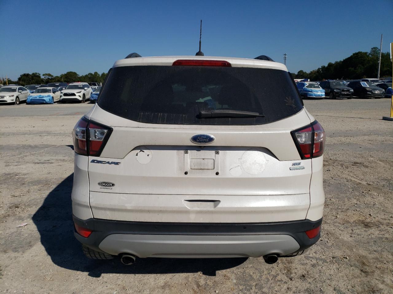 FORD ESCAPE SE