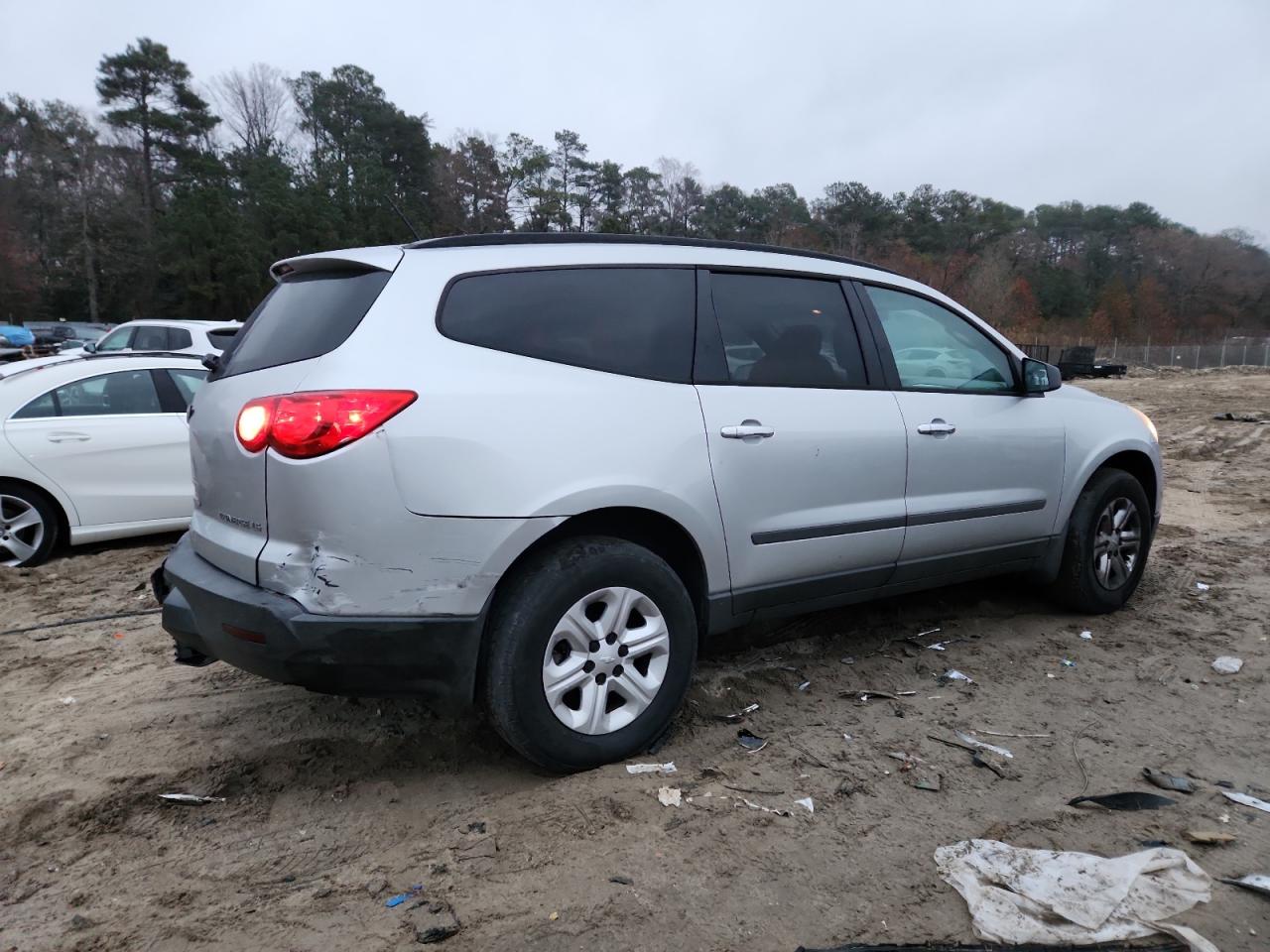 CHEVROLET TRAVERSE LS