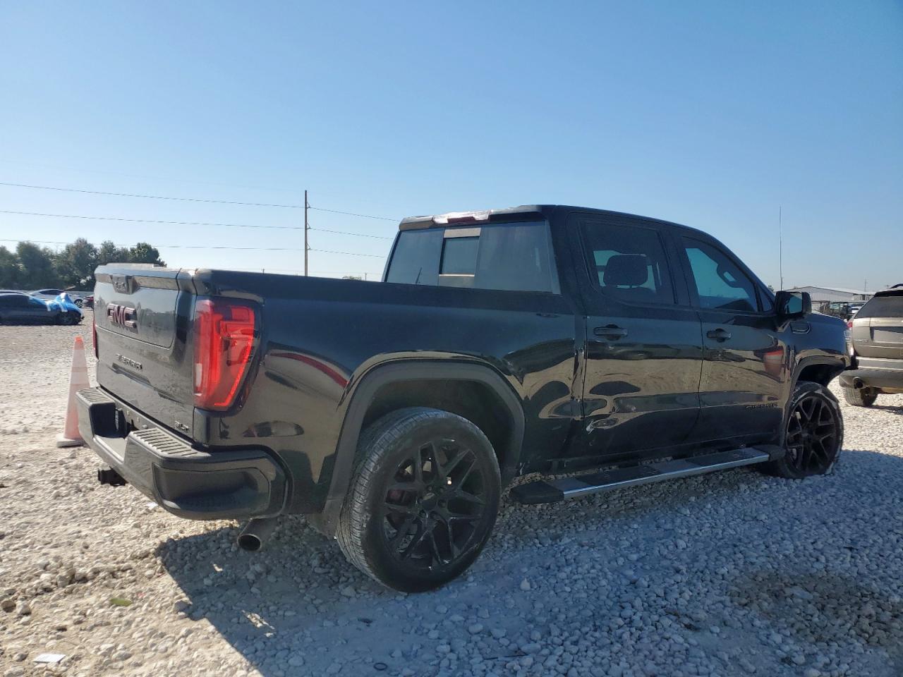 GMC SIERRA C1500 SLT