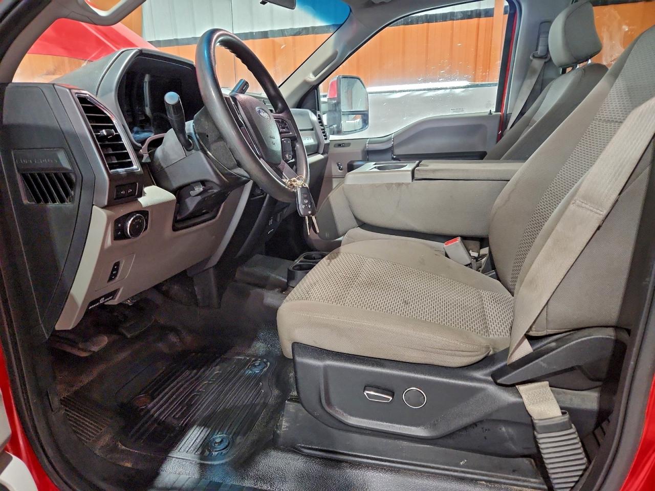 FORD F-350 SUPER DUTY