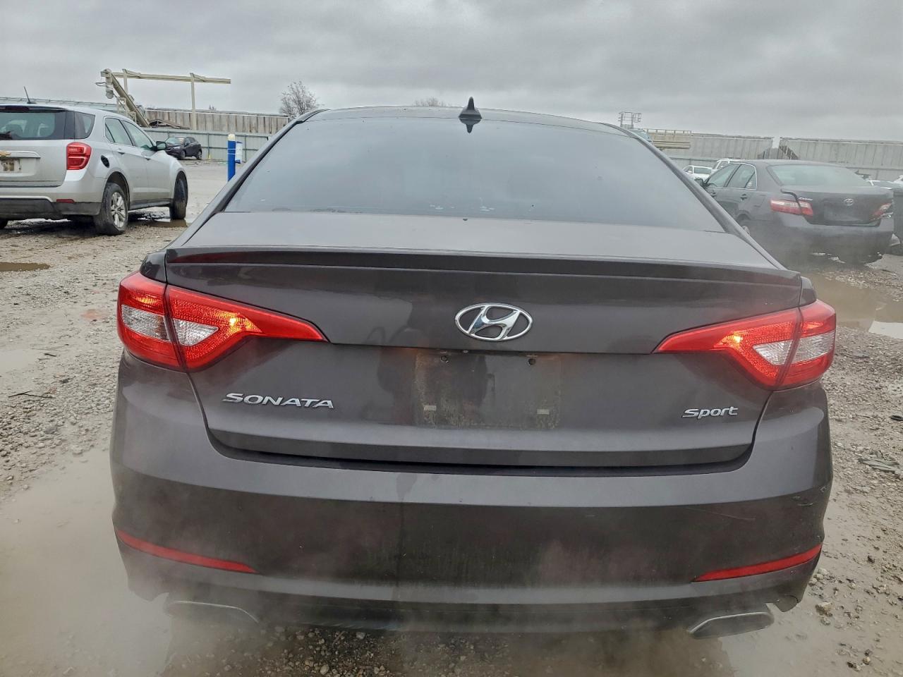 HYUNDAI SONATA SPORT
