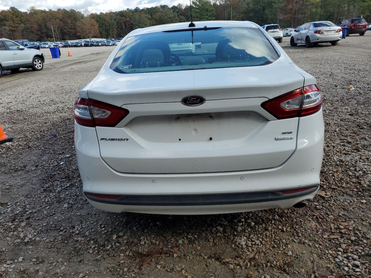 FORD FUSION SE