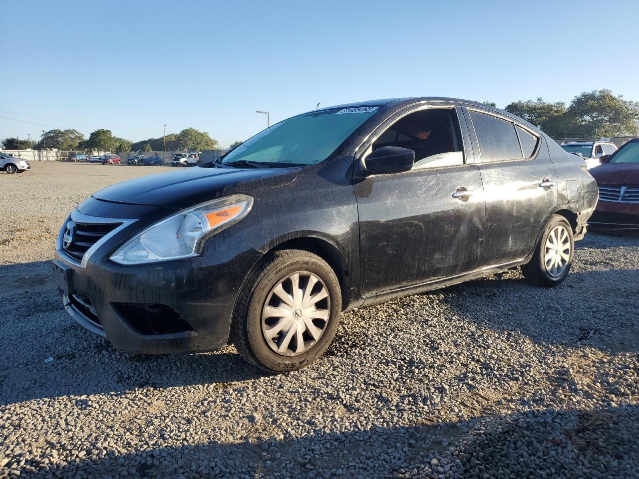 NISSAN VERSA S