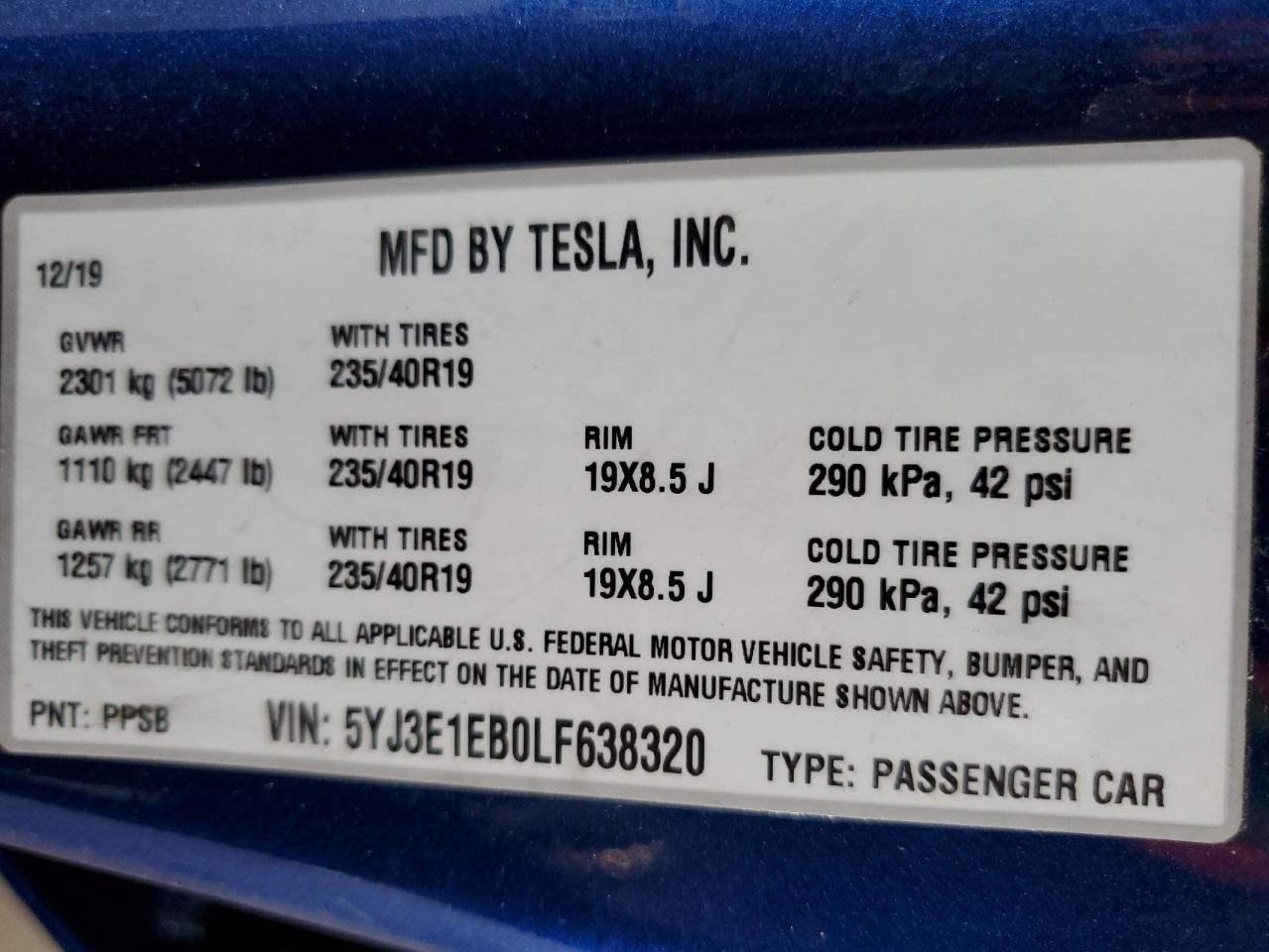 TESLA MODEL 3