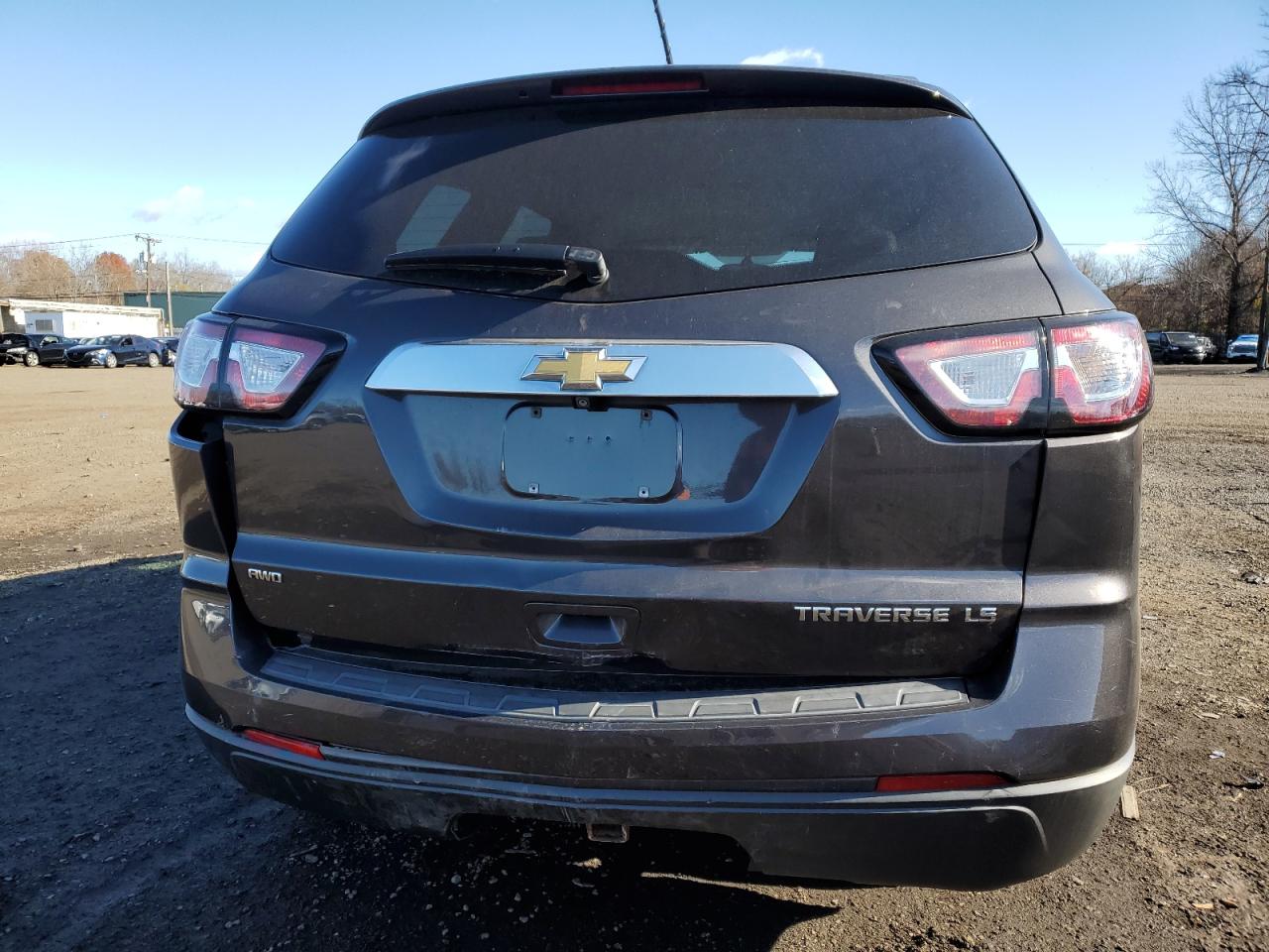 CHEVROLET TRAVERSE LS