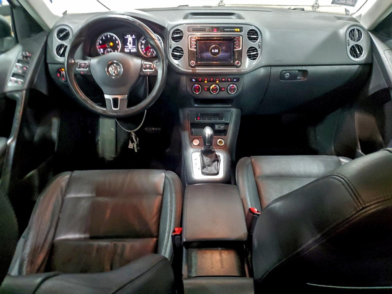 VOLKSWAGEN TIGUAN SPORT