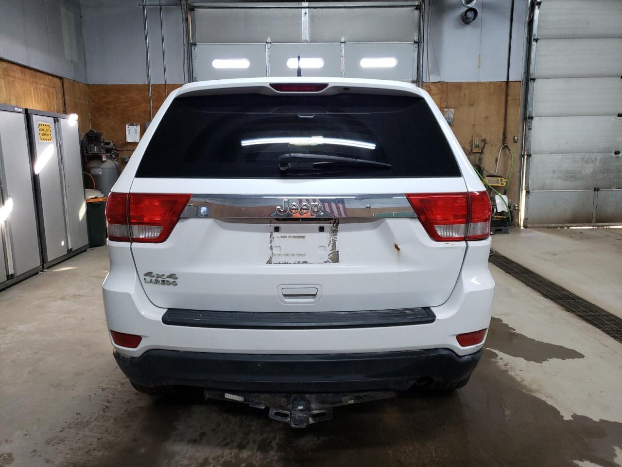 JEEP GRAND CHEROKEE LAREDO