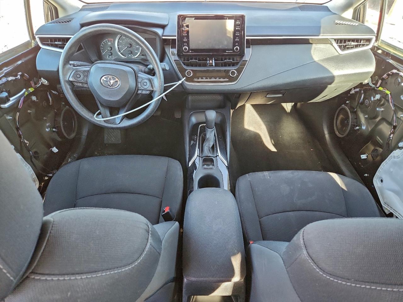 Lot #3303061778 2021 TOYOTA COROLLA LE