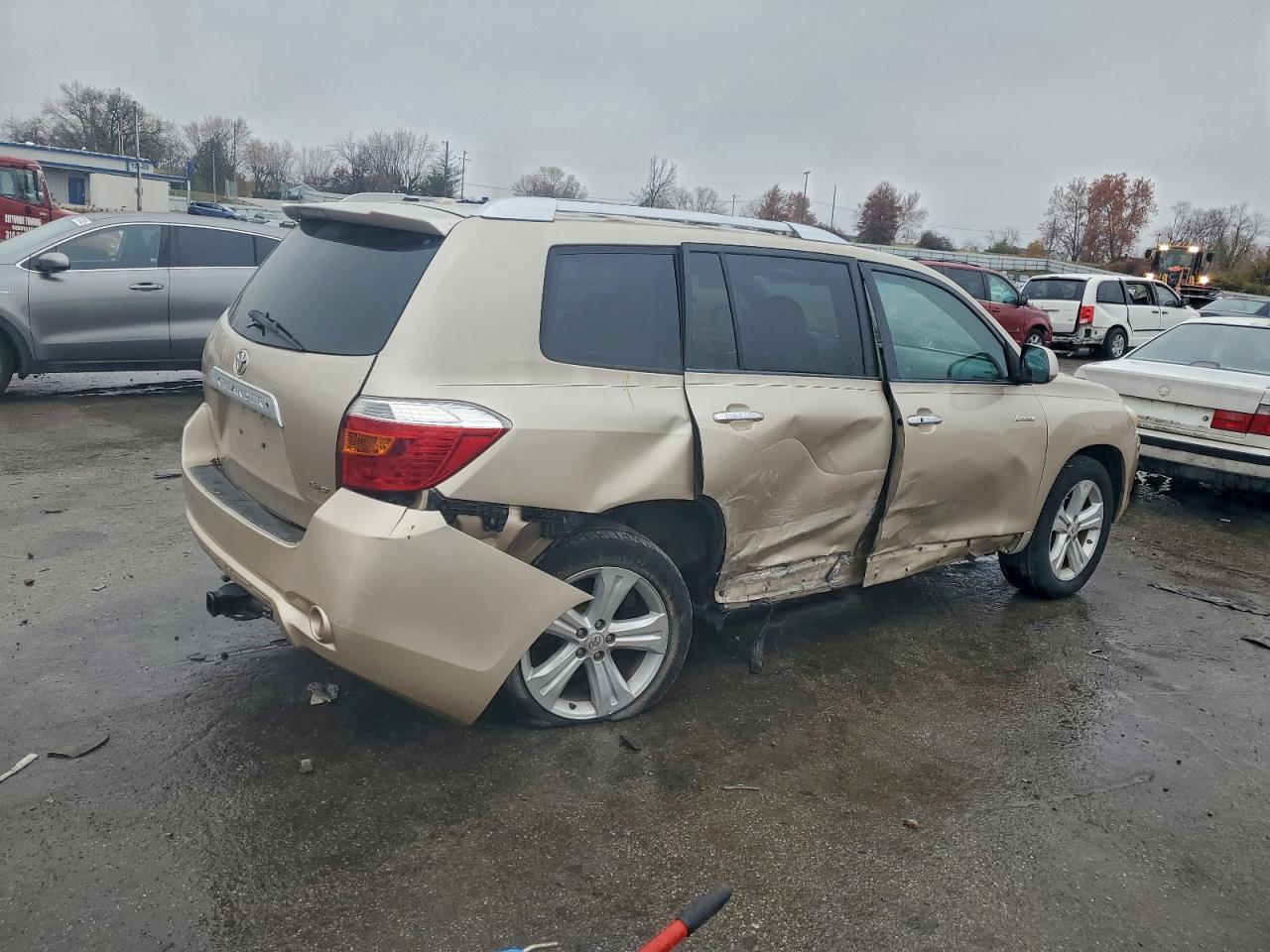 TOYOTA HIGHLANDER LIMITED