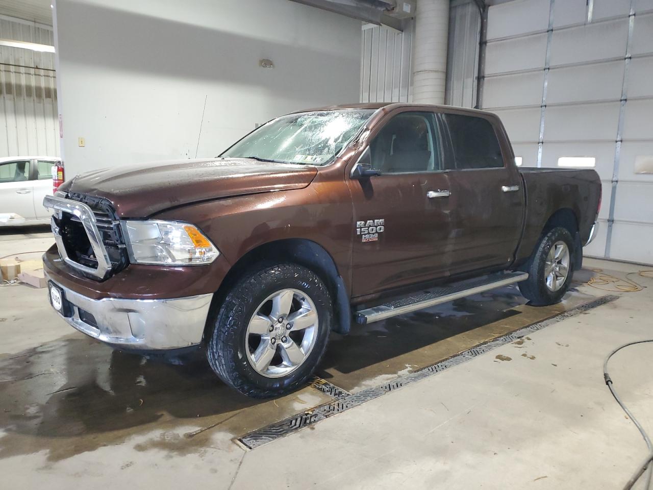 RAM 1500 SLT